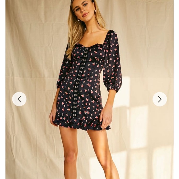 Floral dress - Picture 2 of 7